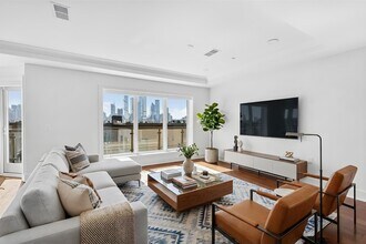 100 Eton Row in Weehawken, NJ - Building Photo - Building Photo