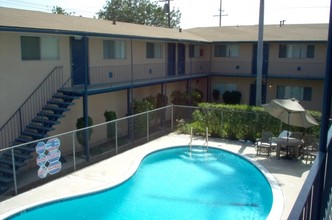 Olinda Courtyard in Anaheim, CA - Building Photo - Building Photo