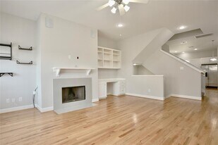 3614 Main Plaza Dr in Houston, TX - Building Photo