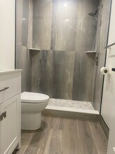 4521 Frankford Ave in Philadelphia, PA - Foto de edificio - Building Photo