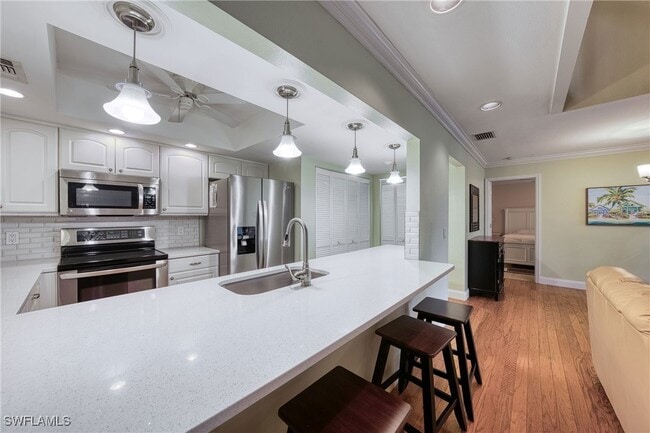 3353 Timberwood Cir in Naples, FL - Building Photo - Building Photo