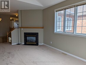 964 Goose River Ave in Ottawa, ON - Building Photo - Building Photo