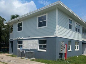 1521 4th St N in Jacksonville Beach, FL - Building Photo