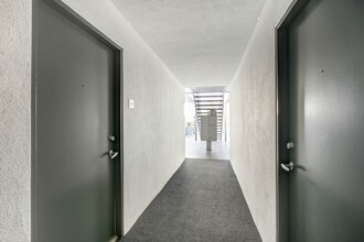 PACI117 in Santa Monica, CA - Building Photo - Building Photo