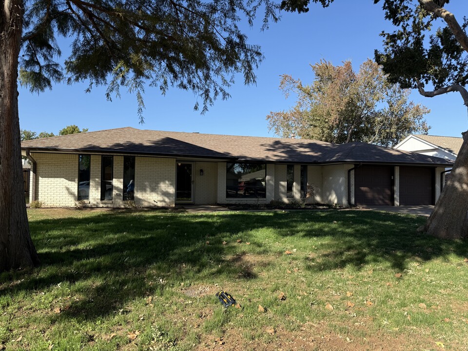 4 Liberty Cir in Stillwater, OK - Foto de edificio