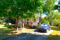 23 Mansell Ct in Greenville, SC - Foto de edificio - Building Photo