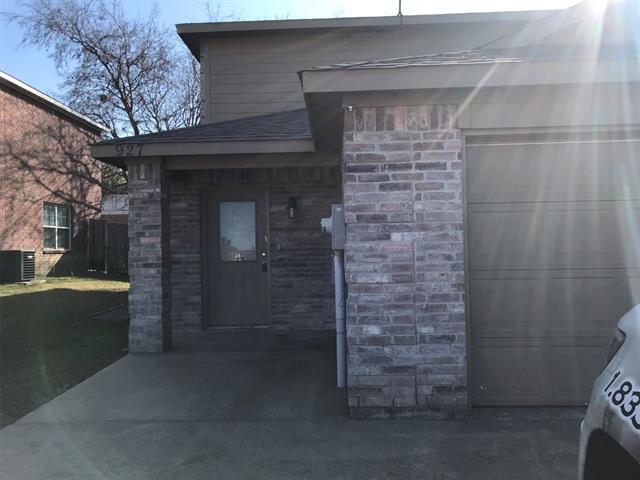 property at 927 Parkplace Rd