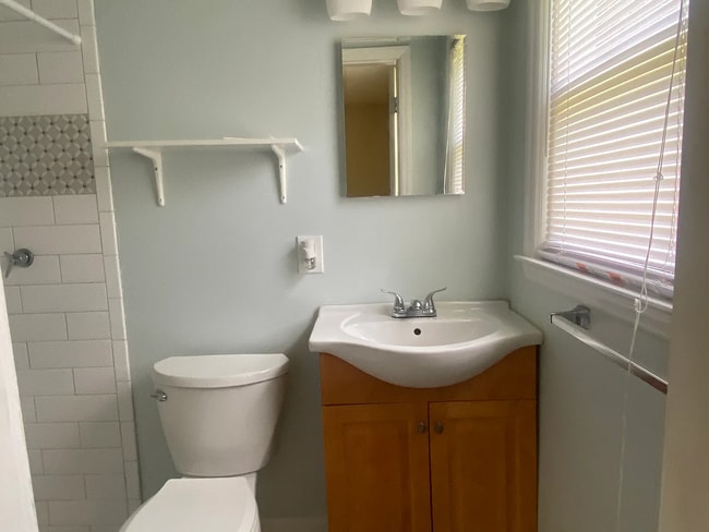 7107 Sherbourne Dr in Charlotte, NC - Building Photo - Building Photo