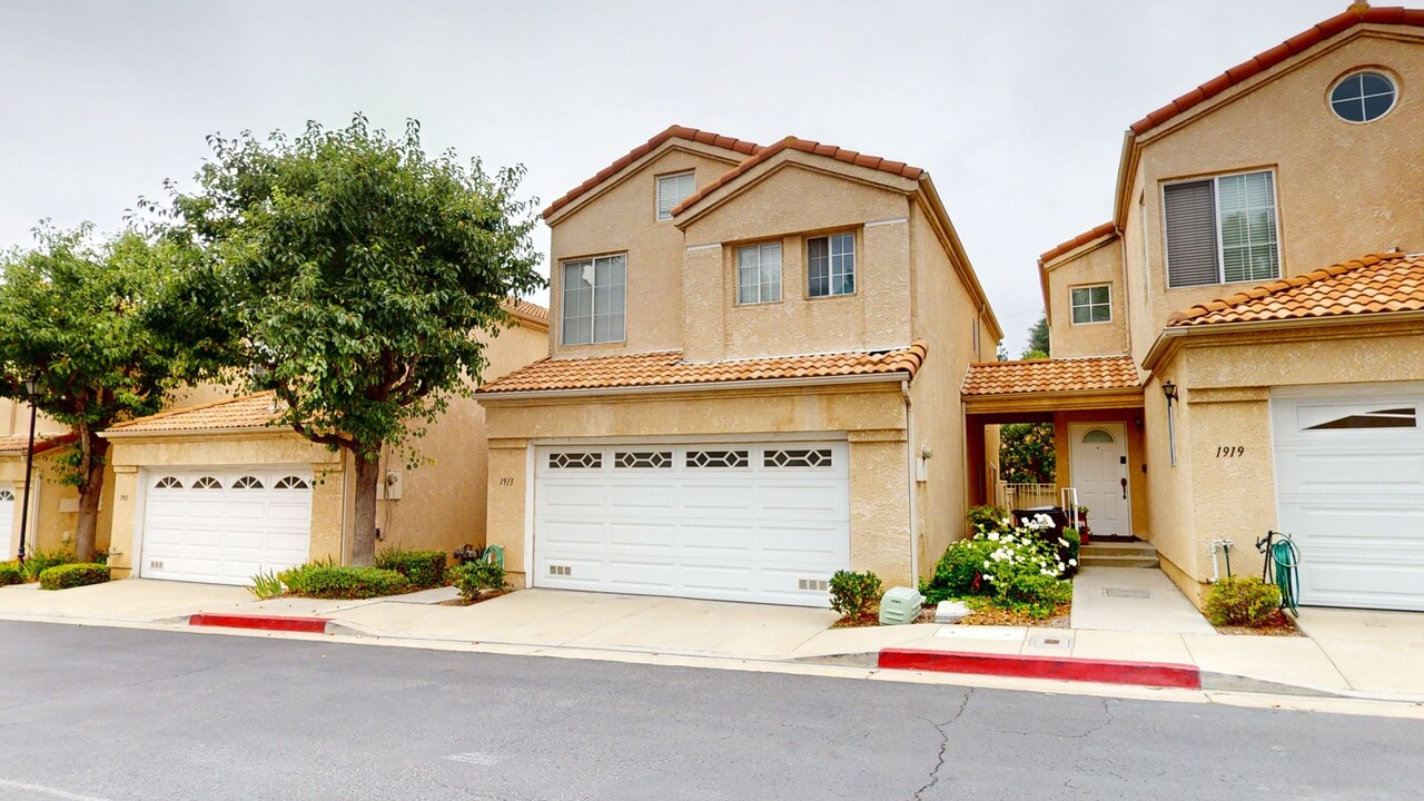 1913 Marigold Ln-Unit -50 in West Covina, CA - Building Photo