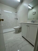 11018 SW 123rd Ct in Miami, FL - Building Photo - Building Photo