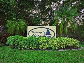 5264 Cedarbend Dr in Ft. Myers, FL - Building Photo - Building Photo