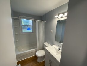 56-56 Point Park Dr in Riverview, NB - Building Photo - Building Photo