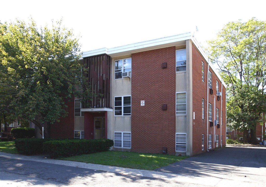 Blair Park Regency Apartment Homes in Plainfield, NJ - Building Photo
