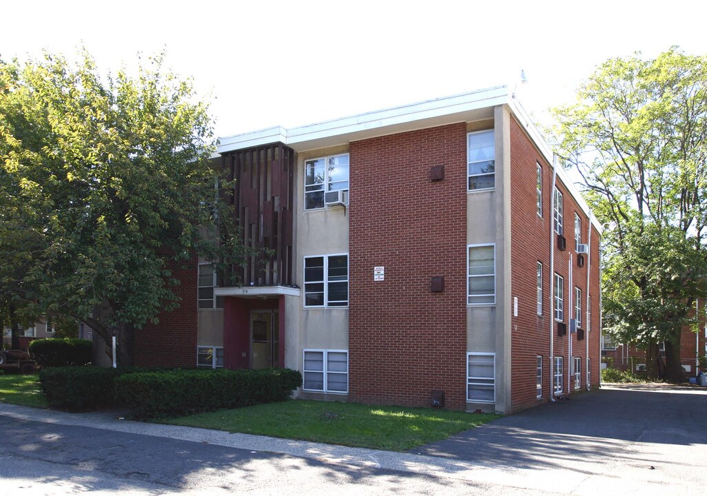 Blair Park Regency Apartment Homes in Plainfield, NJ - Foto de edificio