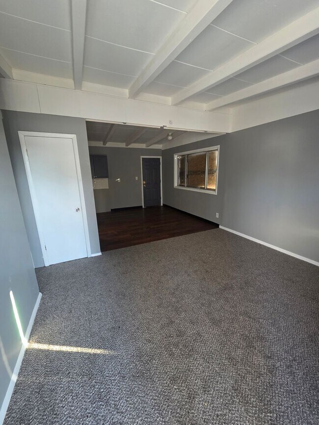 500 St Barbara Ln in Sauget, IL - Building Photo - Building Photo