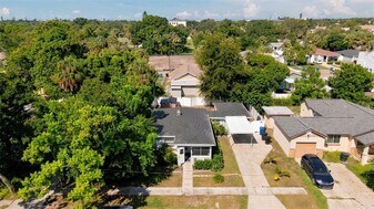 1001 Queen St S in St. Petersburg, FL - Building Photo