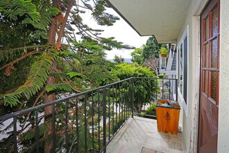 519 E Providencia Ave, Unit A in Burbank, CA - Foto de edificio - Building Photo