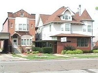Building Photo - 307-309 1st Ave E Apartments in Oskaloosa, Iowa