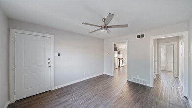 2717 Patricia Ln in Garland, TX - Building Photo - Building Photo