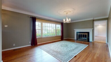 31 S Tealwood Dr in Creve Coeur, MO - Building Photo - Building Photo