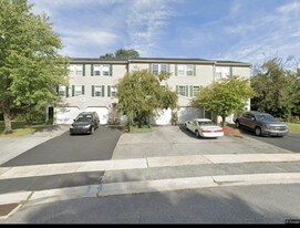 26 Petersburg Ln in Duncannon, PA - Building Photo