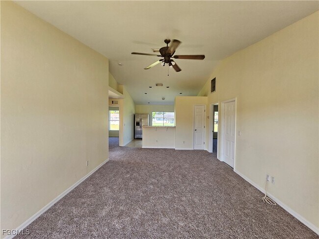 2190 Lincoln Park Ave in Alva, FL - Building Photo - Building Photo