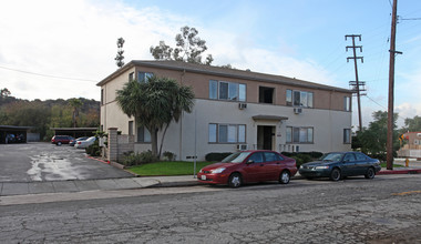 6400-6412 Roble Ave in Los Angeles, CA - Building Photo - Building Photo