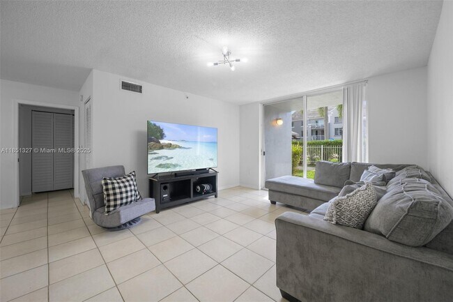 655 SW 111th Way, Unit 106