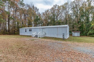 U.S. US-70-Unit -4110 B U.S. HWY 70 W in Goldsboro, NC - Building Photo - Building Photo