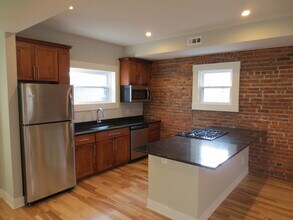 4411 Franklin Blvd in Cleveland, OH - Building Photo - Building Photo