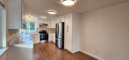 3521 Oakes Ave in Everett, WA - Building Photo - Building Photo