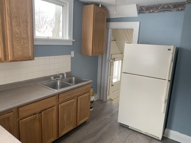 1259 E Pershing St in Salem, OH - Building Photo - Building Photo