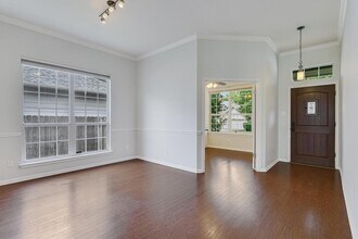 8701 Little Laura Dr in Austin, TX - Building Photo - Building Photo