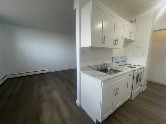 property at 837 Queenston Rd