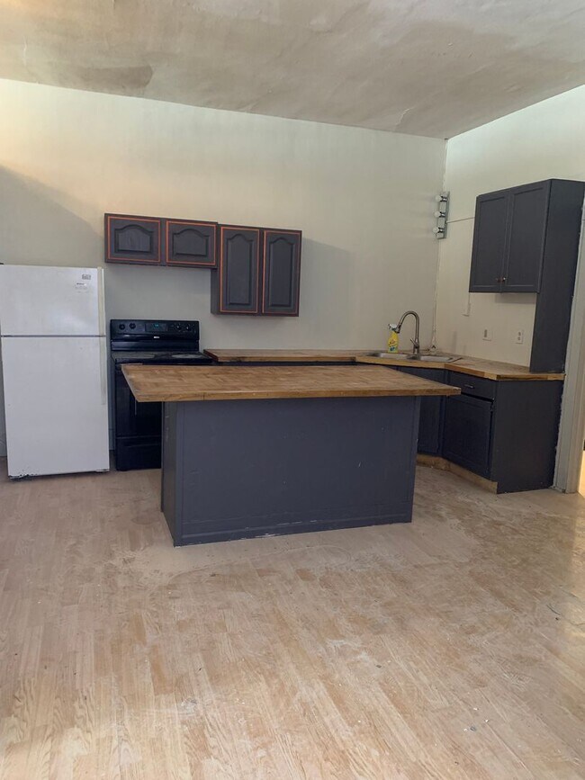 property at 903 Main St
