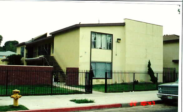 1603 S Calle Del Sol in Anaheim, CA - Foto de edificio - Building Photo