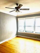 7601 S Prairie Ave in Chicago, IL - Foto de edificio - Building Photo