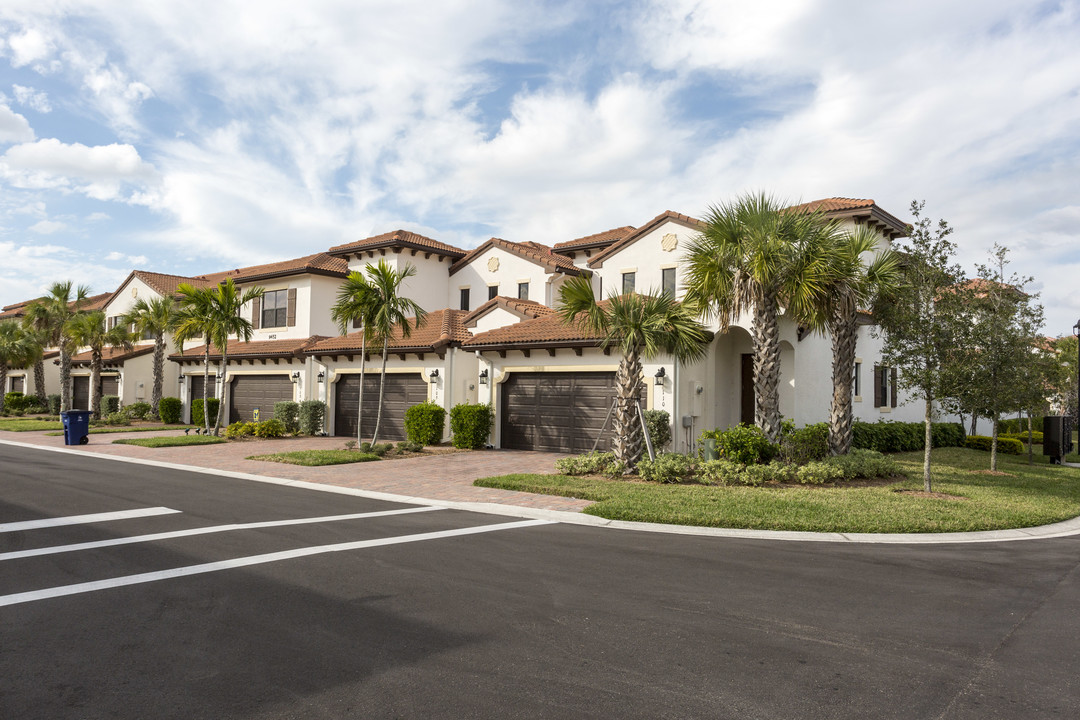 Villa Medici - Phase II in Ft. Myers, FL - Building Photo