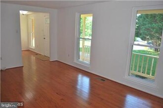 409 Wompatuck Ct in Silver Spring, MD - Building Photo - Building Photo