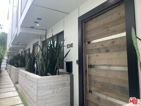 11341 Pearl St in Los Angeles, CA - Building Photo