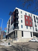 2374 S University Blvd in Denver, CO - Building Photo