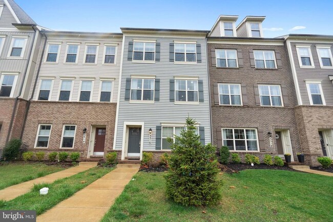 3516 Flatwoods Dr in Frederick, MD - Building Photo - Building Photo