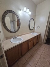 909 West Prairie Wind Way in Mustang, OK - Building Photo - Building Photo
