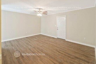 10645 Stonewall Rd in Huntersville, NC - Foto de edificio - Building Photo