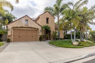 3276 Avenida La Cima in Carlsbad, CA - Building Photo - Building Photo