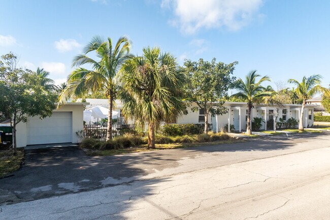 351 NE 7th Ave