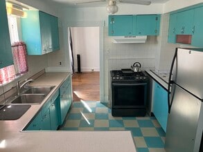 912 7th St NW in Albuquerque, NM - Building Photo - Building Photo