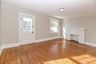 5214 Warren Ave-Unit -2 in Cincinnati, OH - Building Photo - Building Photo