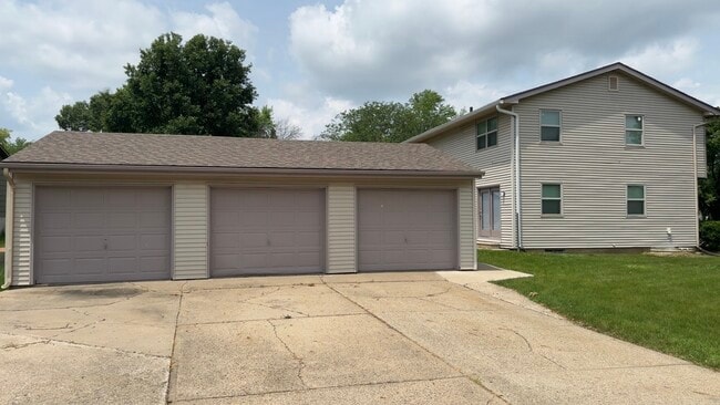 721 NE 6th St in Ankeny, IA - Building Photo - Building Photo
