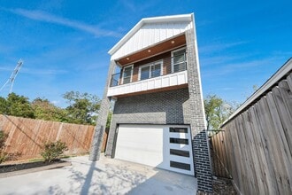 3508 Omega St in Houston, TX - Building Photo - Building Photo